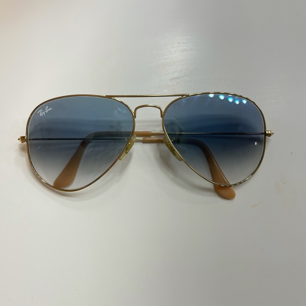 Ray ban aviator gradient sun glasses